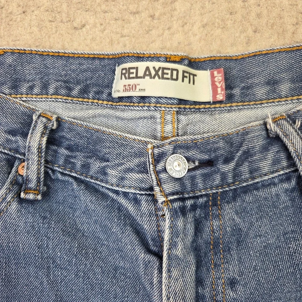 Vintage Levi's 550 Jeans Men's 40x34 Blue Denim Relaxed Fit Y2K Medium Wash